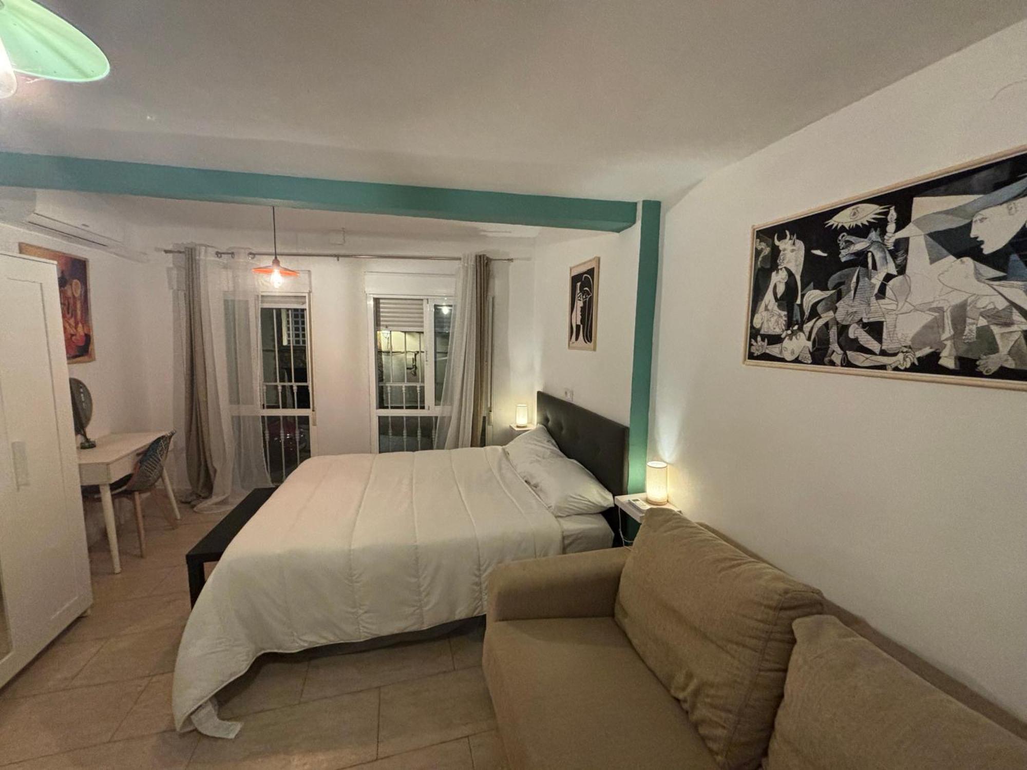 Loft Picasso Badajoz En Casco Historico Lägenhet Exteriör bild